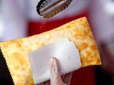 Pastel de Calabresa com Catupiry