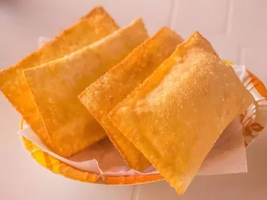 Combo de 4 pastel+ refri 2l Kuat
